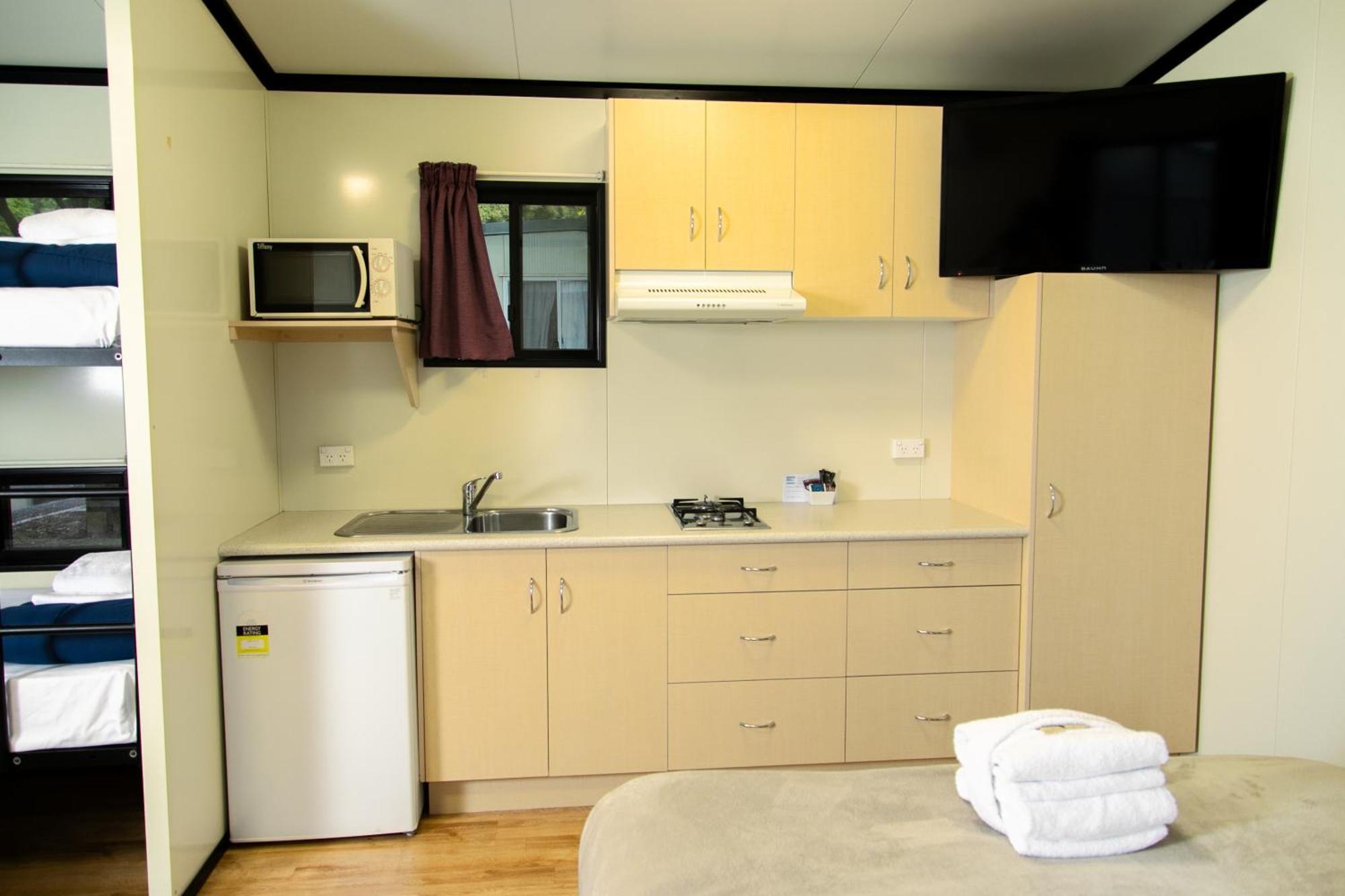 Big4 Toowoomba Garden City Holiday Park Room photo